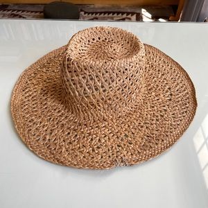 Reinhard Plank
Nana Erba Straw Hat